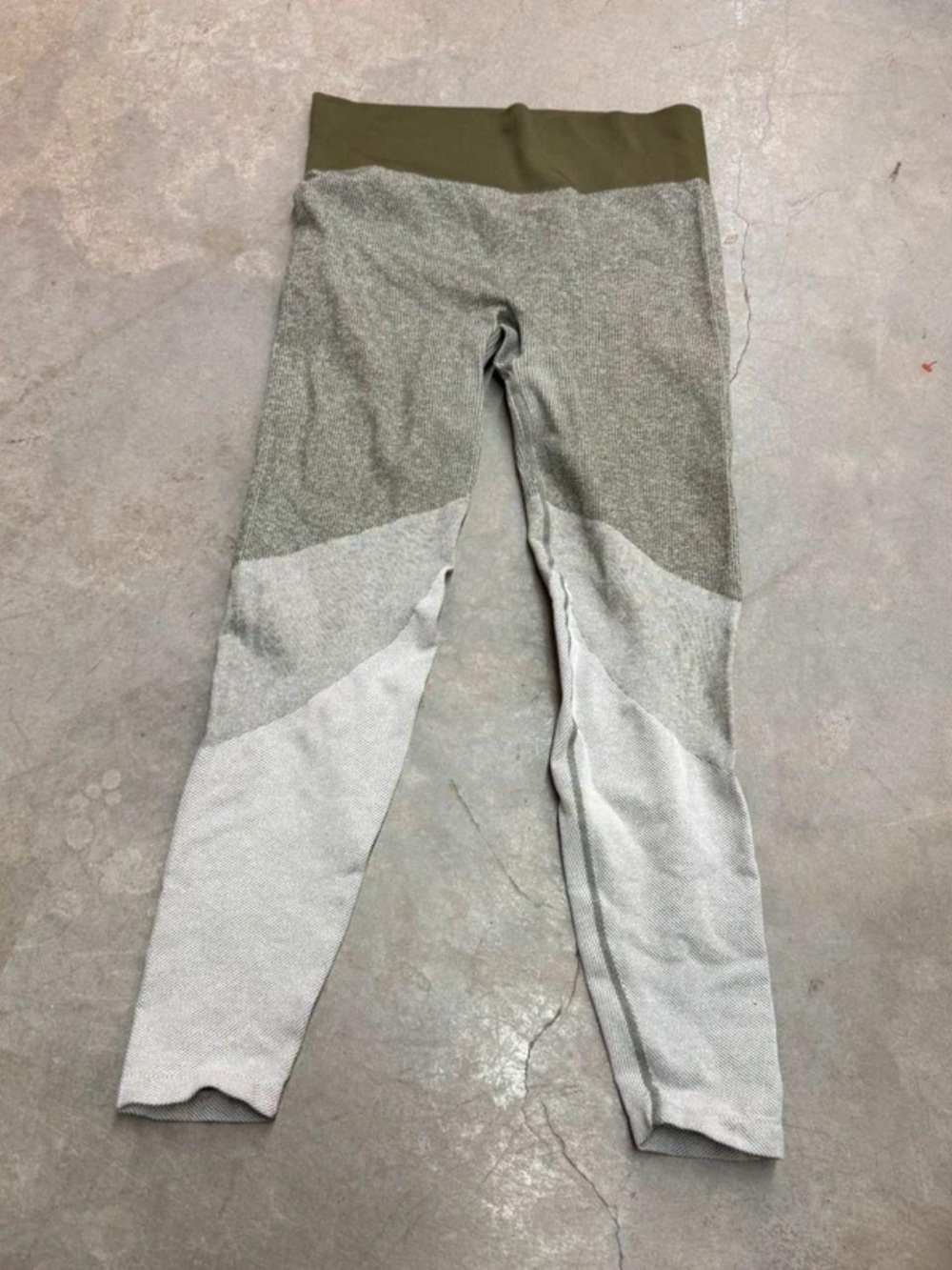 Aerie Olive and Light Gray Colorblock Leggings